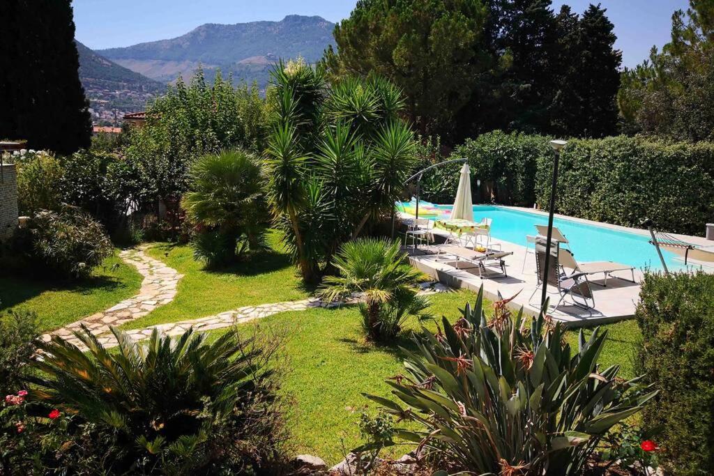 Villa Tiziana Монреале Экстерьер фото